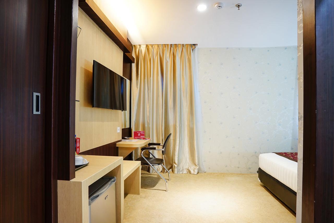 Cardinal Lucky Star Hotel Batam ภายนอก รูปภาพ