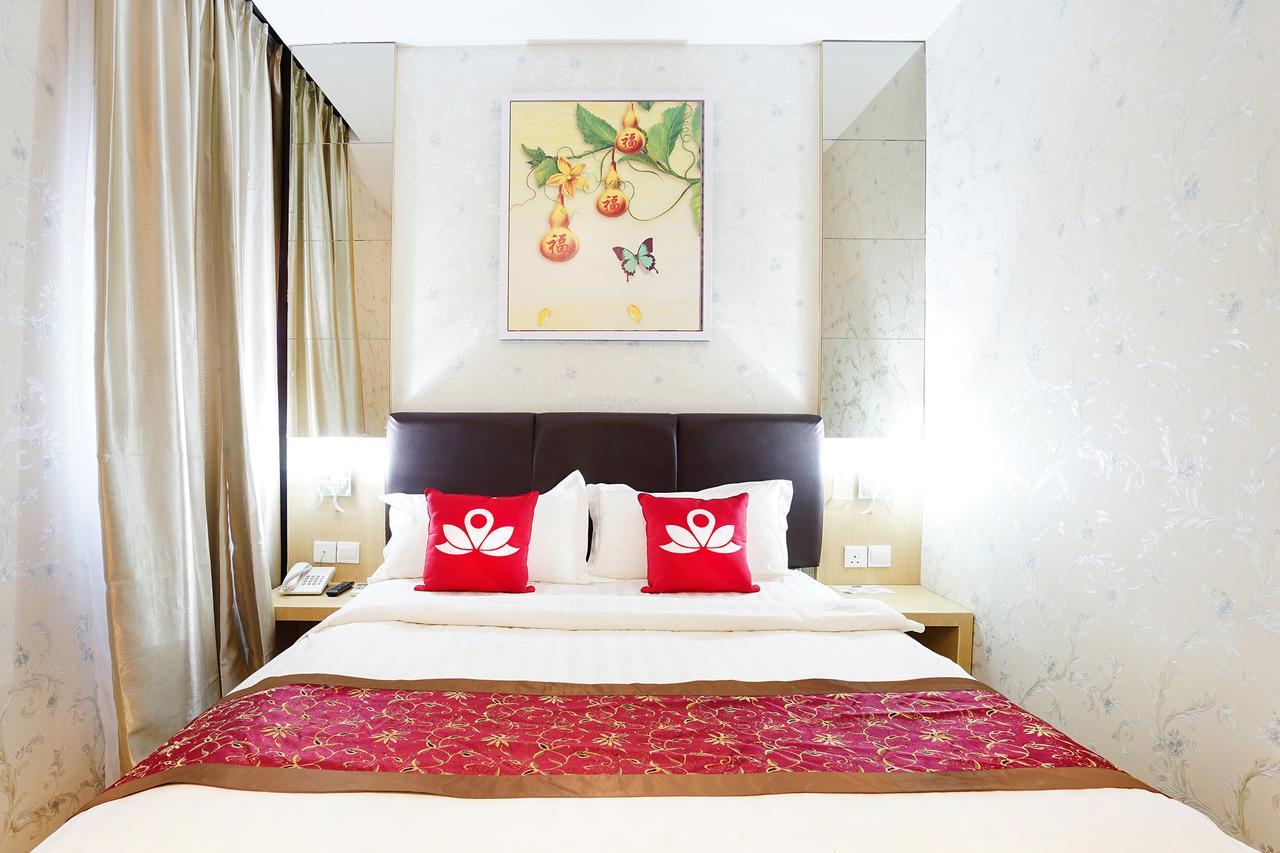 Cardinal Lucky Star Hotel Batam ภายนอก รูปภาพ