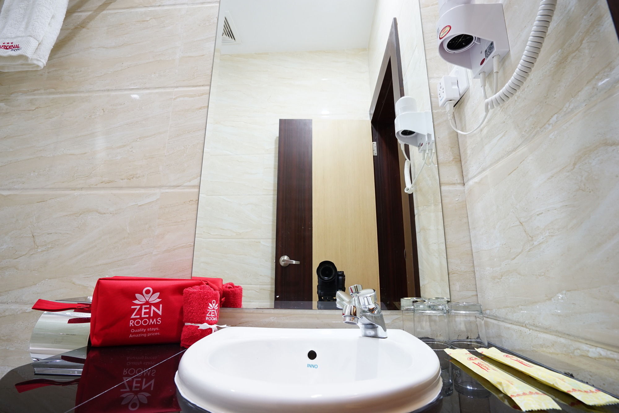 Cardinal Lucky Star Hotel Batam ภายนอก รูปภาพ